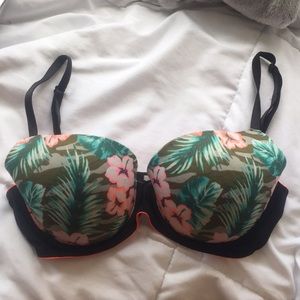 PINK Victoria’s Secret Wear Everywhere Bra